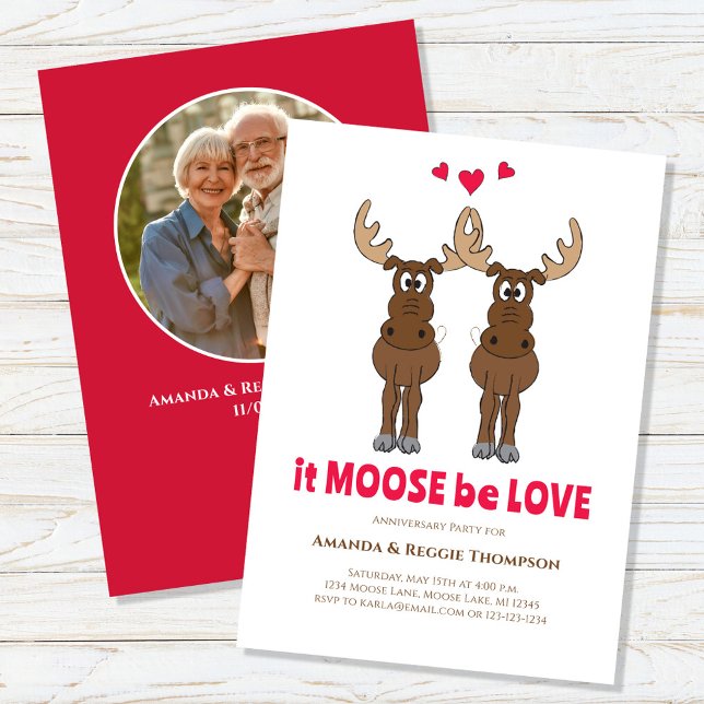 Invitation Anniversaire de fête mignonne Whimsical Moose Phot (It Moose be love anniversary photo invitation. )