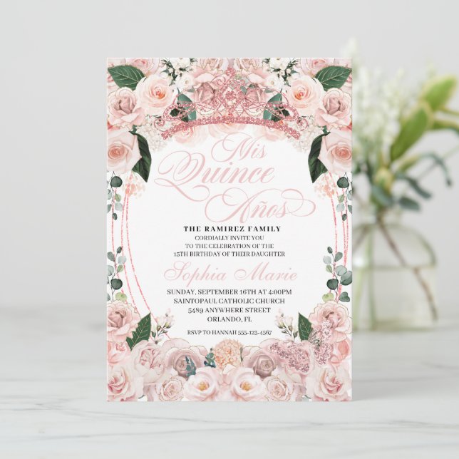 Invitation Anniversaire de Quinceanera à fleurs roses blanche (Debout devant)