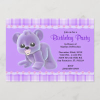 Anniversaire pourpre d'ours de nounours de peluche