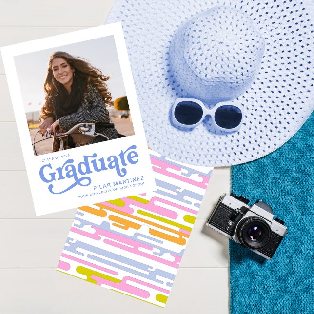 Invitation Annonce de photo de diplômé 2023 en typographie bl (Créateur téléchargé)