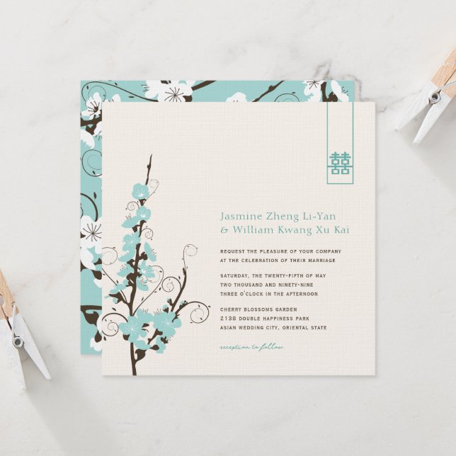 Invitation Aqua Cherry Blossoms Sakura Swirls Mariage asiatiq (Devant/Arrière en situation)