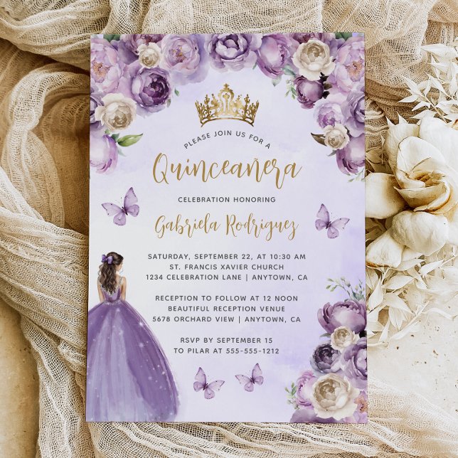 Invitation Aquarelle florale d'ivoire pourpre Quinceañera (Créateur téléchargé)