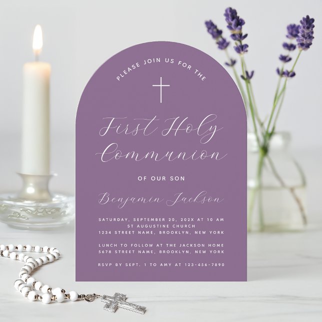 Invitation Arc de première communion Dusty Purple Script simp (Créateur téléchargé)