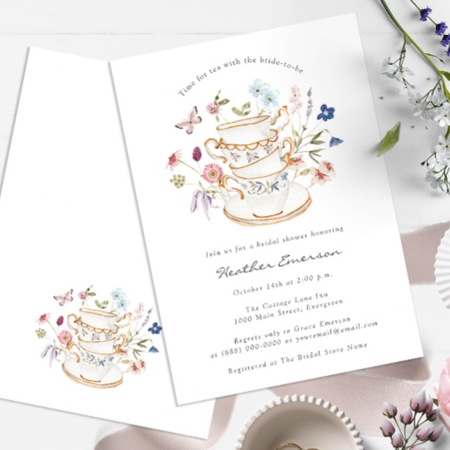 Invitation au thé de la nuptiale florale (Wildflower Tea Party Bridal Shower Wedding Invitation with Butterfly by Painted Paperie)