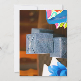 Invitation avec couverture de petite boîte à cadea