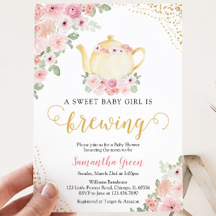 Invitation Baby est en train de préparer la fête de la Baby S