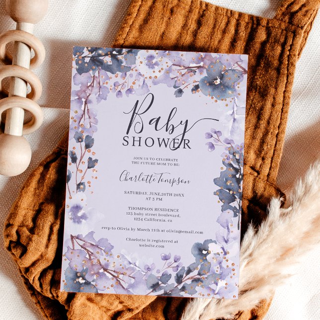 Invitation Baby shower d'aquarelle fleurie de lavande chic or (Gold chic lavender floral watercolor baby shower invitation on light lavender)