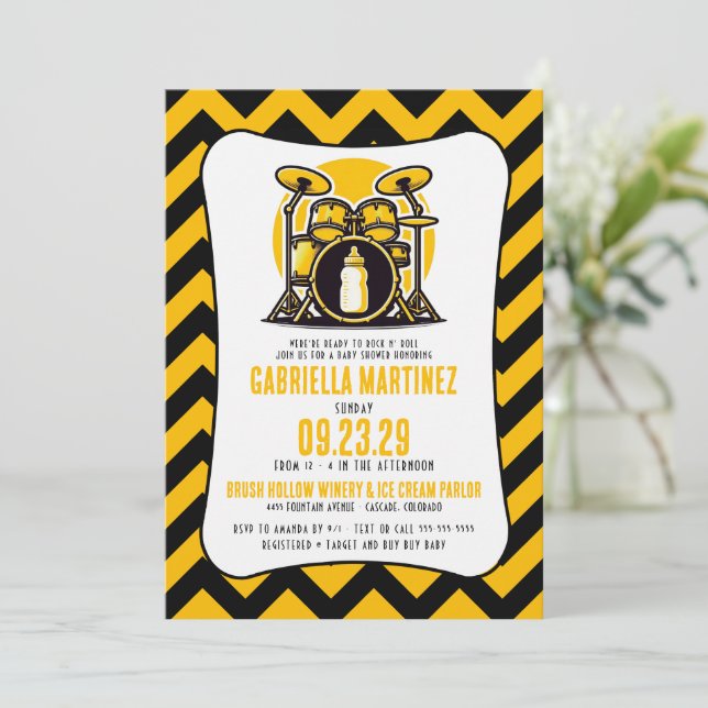 Invitation Baby shower de roche pour bébé jaune (Debout devant)