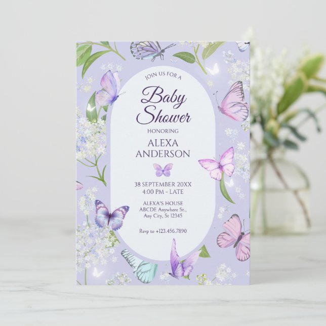 Invitation Baby shower fleuri de papillon lavande violette (Debout devant)