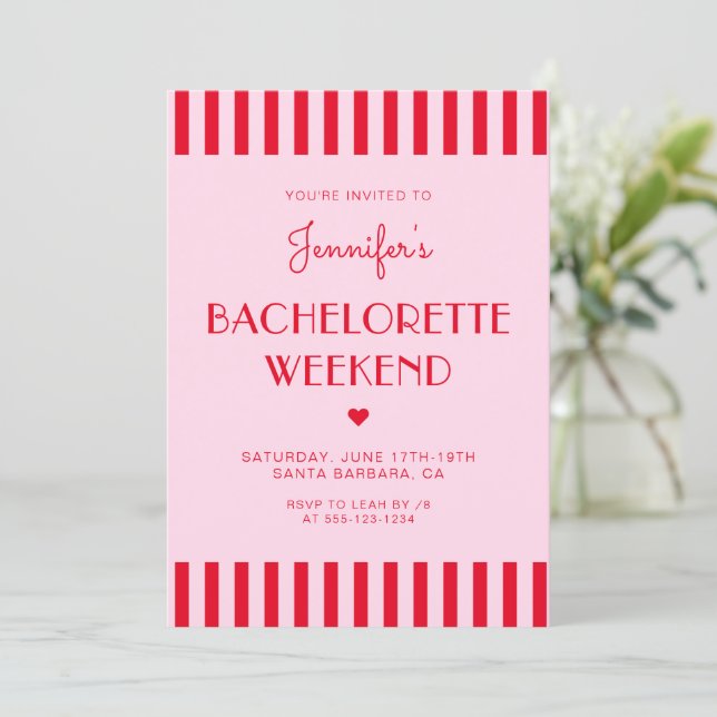 Invitation Bachelorette Rouge & Rose Stripes Heekend Itinérai (Debout devant)