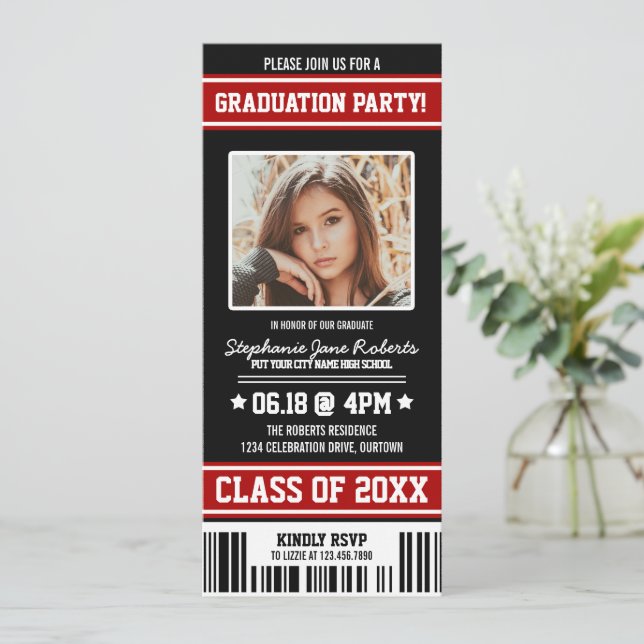Invitation Billet Black|Red Sporty Graduy Party (Debout devant)