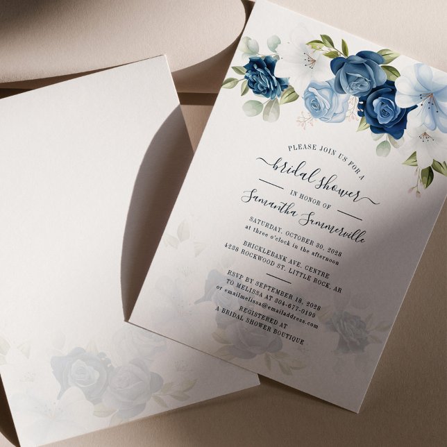 Invitation Bleu Duché Floral Vert Fête des mariées Bleu (Dusty Blue Floral Bridal Shower Invitation Front and Back view)
