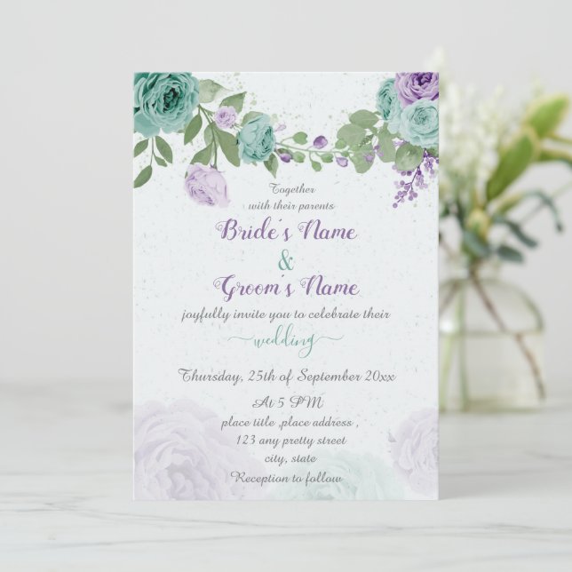 Invitation bleu violet fleurs vert feuille mariage (Debout devant)