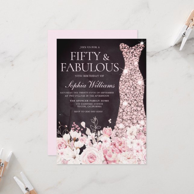 Invitation Blush Floral & Robe Bourgogne 50e fête d'anniversa (Devant/Arrière en situation)