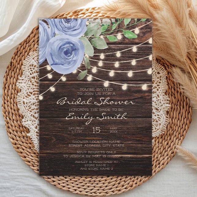 Invitation Bois rustique Chaîne Bleu clair Fête des mariées F (Dusty blue watercolor floral and string lights on rustic wood bridal shower invitation)