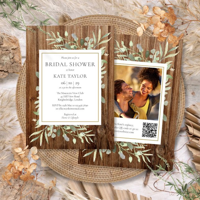 Invitation Bois rustique vert QR Code Fête des mariées photo (Rustic Wood Greenery QR Code Photo Bridal Shower Invitation)
