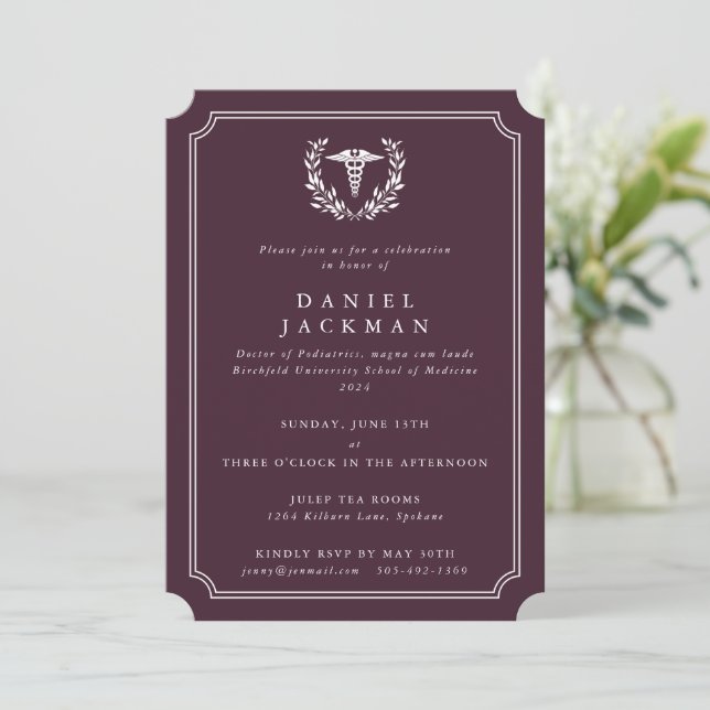 Invitation Burgundy Caduceus+Laurel Médicale School Graduatio (Debout devant)