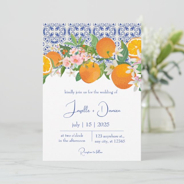 Invitation Carrelage bleu méditerranéen italien et Mariage or (Debout devant)