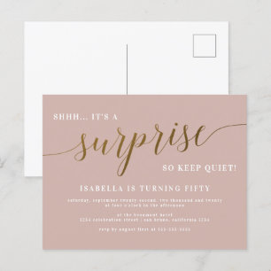 Invitation Carte Postale Dusty Rose & Gold Script Surprise fête d'anniversa