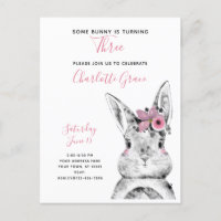 Noir et blanc Un lapin atteint trois ans