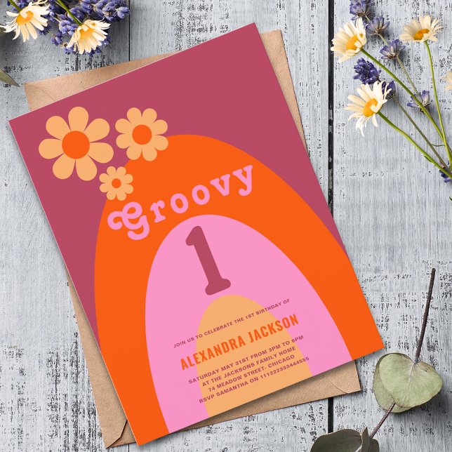 Invitation Carte Postale Super One Retro Daisy Rainbow 1er anniversaire (Groovy 1 retro boho first birthday party budget invitation postcard pink orange yellow daisy arch)