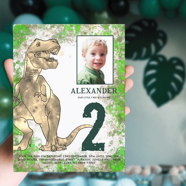 Invitation Carte Postale T-Rex Dinosaur Budget de la fête d'anniversaire (T-Rex dinosaur 2nd birthday party budget inviation postcard photo template watercolor splash jungle)