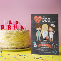 Chalkboard Doc est en Docteur Anniversaire