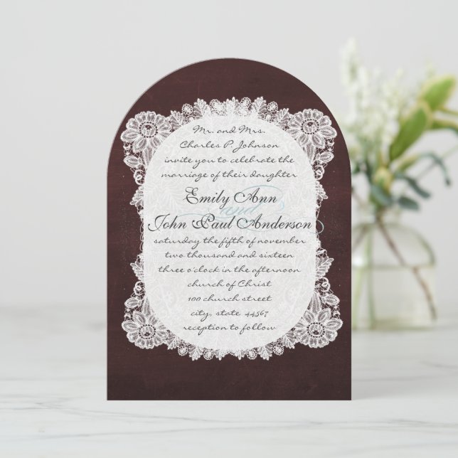 Invitation Chalkboard et Lace Deep Burgundy Mariage (Debout devant)