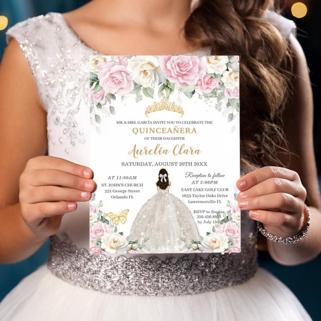 Invitation Chic Blanc Bébé Roses Rose Floral Fille Quinceañer (Créateur téléchargé)