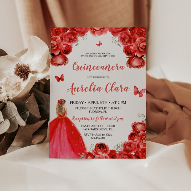 Invitation Chic Quinceañera Rouge Floral Rose Princesse Tiara (Créateur téléchargé)