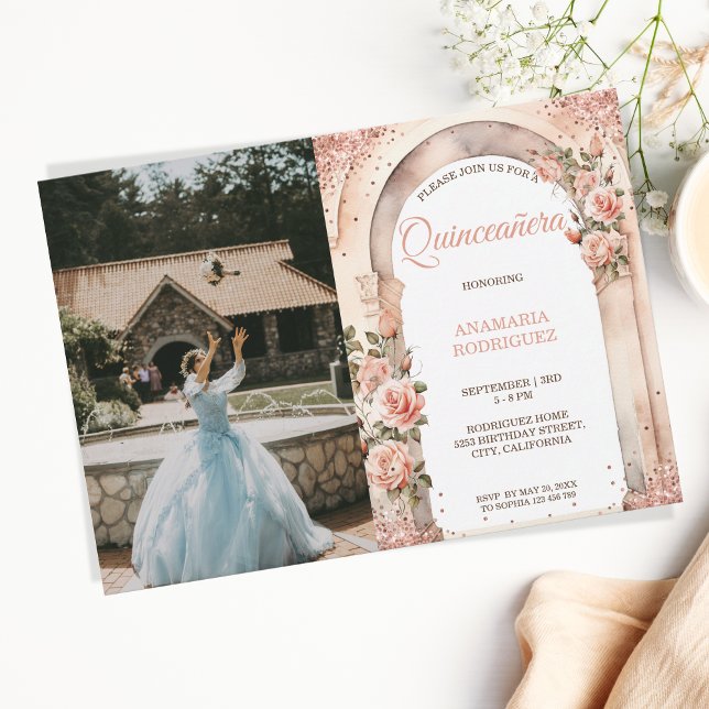 Invitation Chic Rose Gold Quinceañera Roses Floral Arch Photo (Créateur téléchargé)