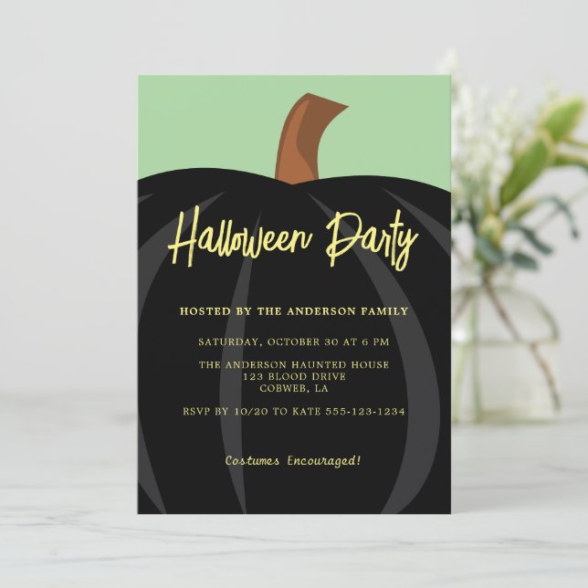 Invitation Citrouille noir simple fête costumée Halloween (Debout devant)