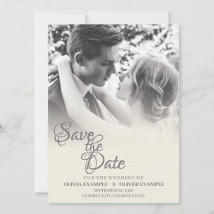 Invitation Couple de mariés s'embrassant en monochrome