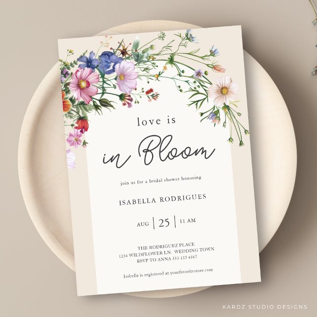 Invitation Cream Floral Fête des mariées Love in Bloom Shower (Invite shown in 5 x 7 inches, choose size, paper, and corner style.
)
