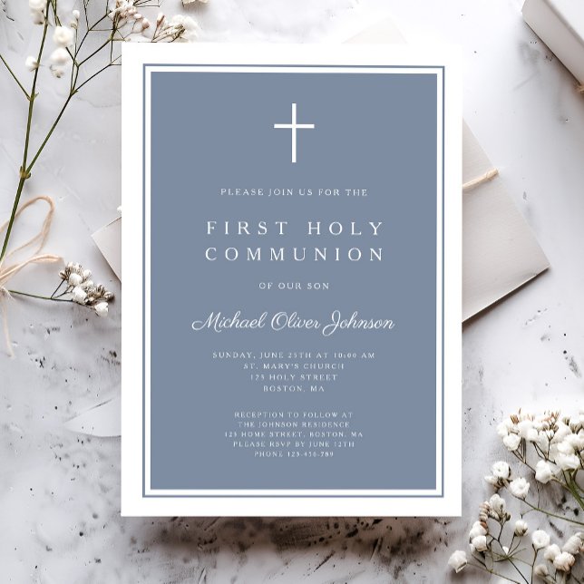 Invitation Croix Bleue Dusty moderne Garçon Première Communio (Modern Dusty Blue Cross Boy First Holy Communion Invitation)