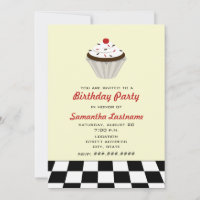 Cupcake au chocolat avec fête d'anniversaire Cherr