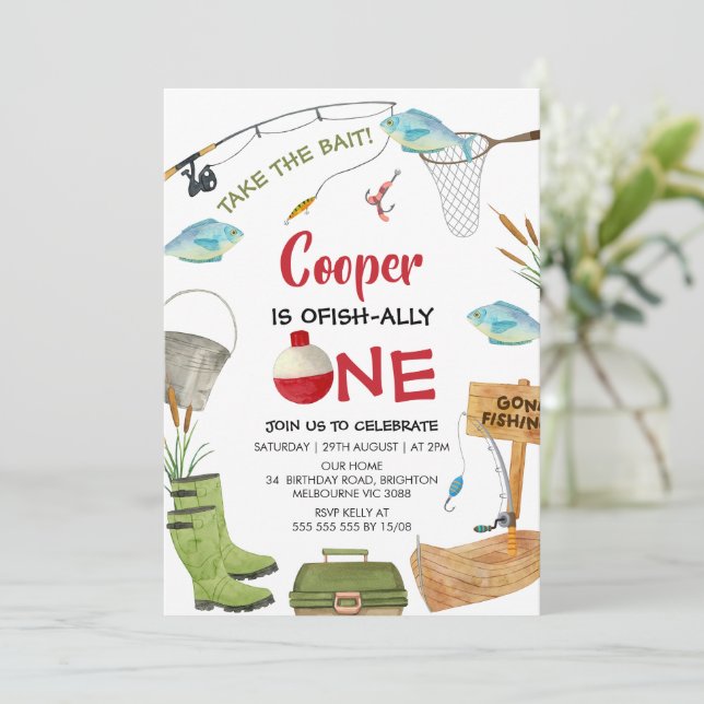 Invitation Cute Blue Fishing Ofishally One 1st Birthday  (Debout devant)