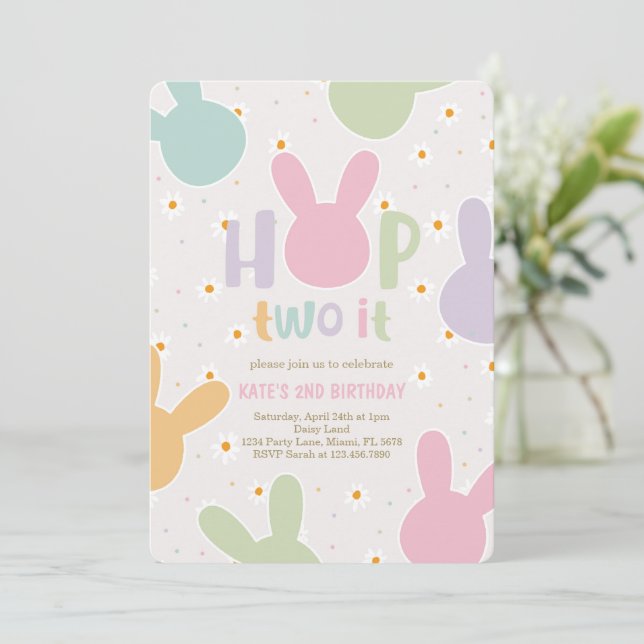 Invitation Daisy Floral Bunny 2e anniversaire (Debout devant)