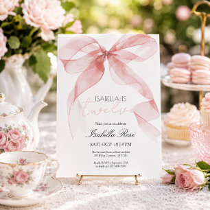 Invitation d'anniversaire à l'arc en rose aquarell