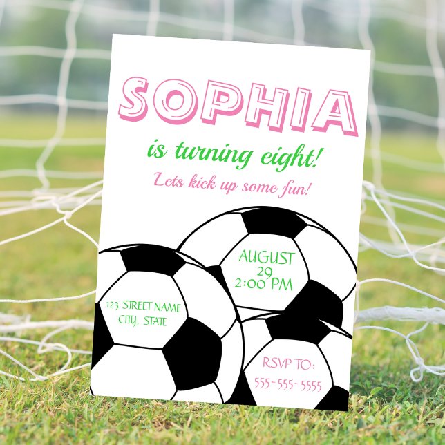 Invitation d'anniversaire de bal de football rose  (Pink Soccer Ball Birthday Invitation for Girls)