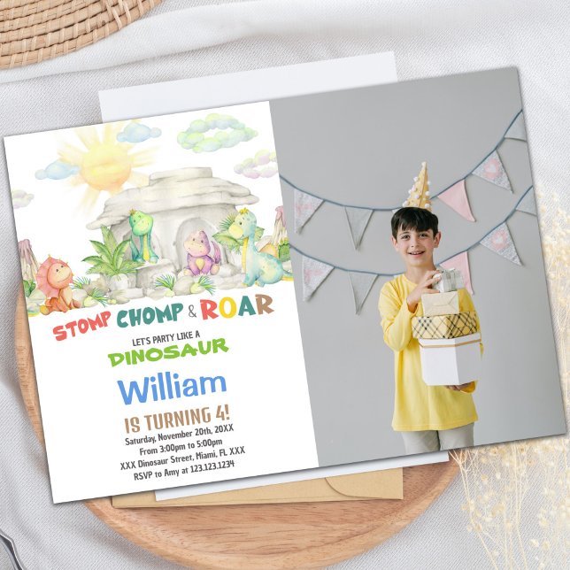 Invitation d'anniversaire de Dinosaur avec photo (Stomp Chomp Roar Dinosaur Birthday Photo Invitation)
