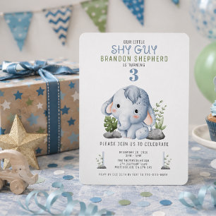Invitation d'anniversaire de l'éléphant Timide