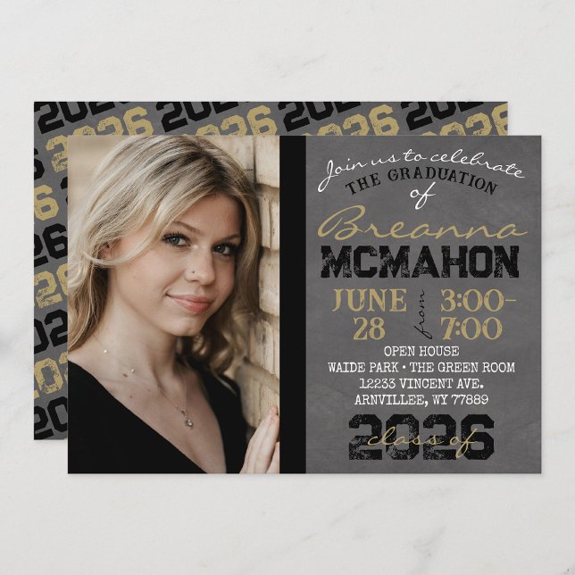 Invitation de graduation de tableau noir et or (Repeating Class Year Chalkboard Graduation Photo Invitations)