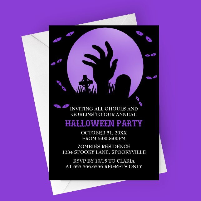 Invitation de la fête d'Halloween Zombie (Purple Zombie Spooky Halloween Party Invitation | Graveyard with Haunted Eyes and Full Moon)