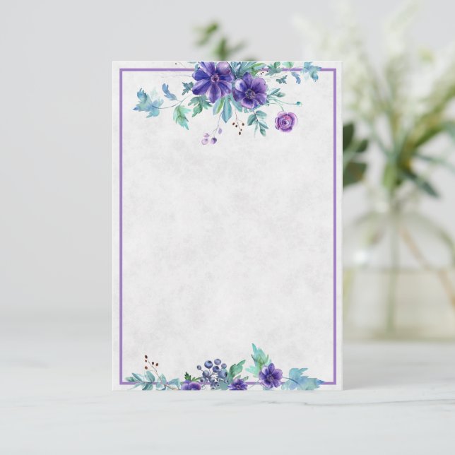 Invitation de mariage florale aquarelle violette b (Debout devant)
