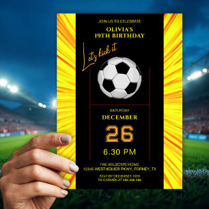 Invitation de naissance de football jaune élégant