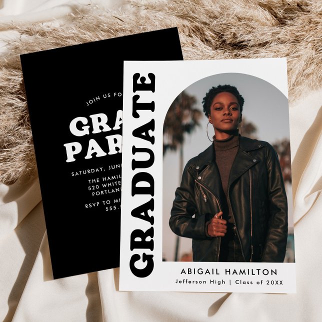 Invitation Décalage Arc blanc et noir de la fête de graduatio (Créateur téléchargé)