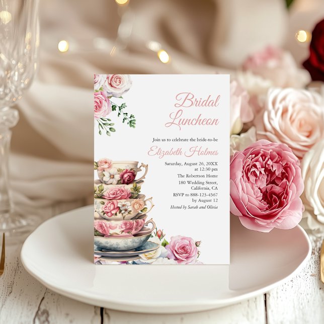 Invitation Déjeuner nuptial rose pâle (Blush Pink Floral Teacup Bridal Luncheon Invitation on a boho table with pink and white peonies)