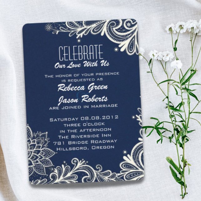Invitation dentelle blanche moderne motif marine bleu mariage (modern white lace pattern navy blue wedding invitation)
