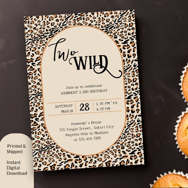 Invitation Deux Empreintes de léopard sauvages Neutral 2e ann (Two Wild 2nd Birthday Invitation with leopard print)